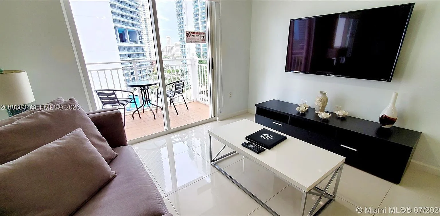 Fortune House Condo — Photo 2
