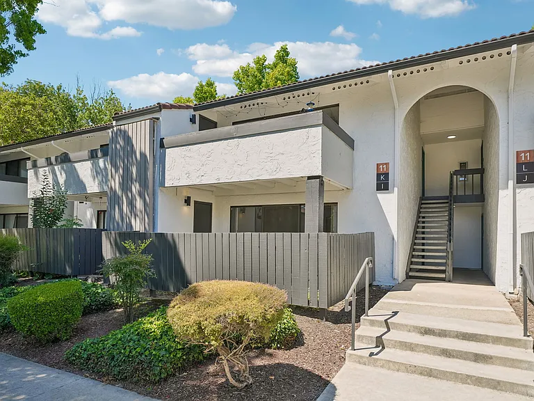 Summerwood Apartments — Photo 85