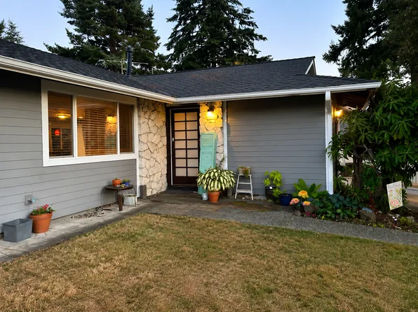 13710 116th Pl NE, Kirkland, WA 98034