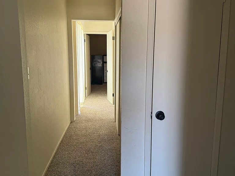 9550 Colton Ave — Photo 7