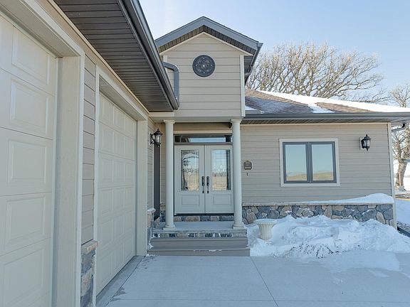 2nd image of 49491 Oak Tree Ln