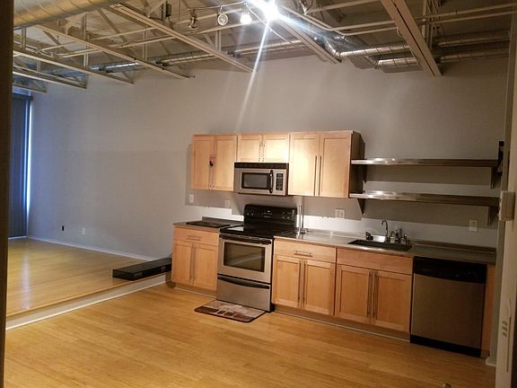 2nd image of 309 Church St APT 401