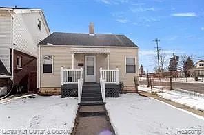 53 W Charlotte St — Photo 1