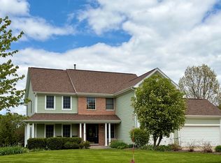39W842 Louisa May Alcott Ln, St Charles, IL 60175