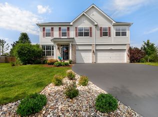 1708 S Fallbrook Dr, Round Lake, IL 60073