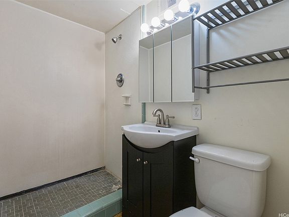 4th image of 445 Kaiolu St APT 214