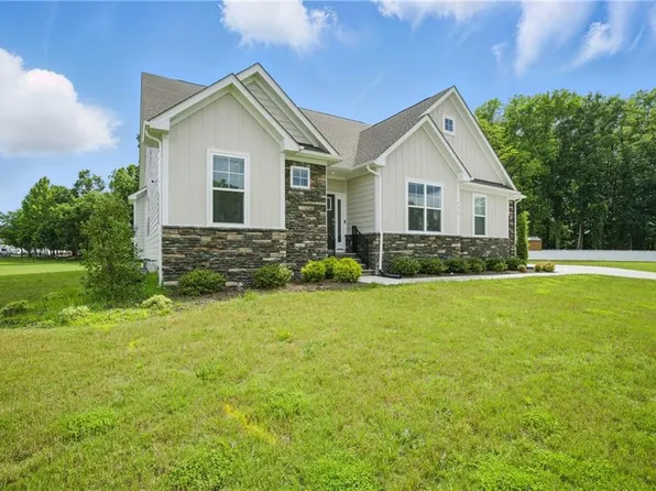 4315 Edgewater Ln, Suffolk, VA 23435