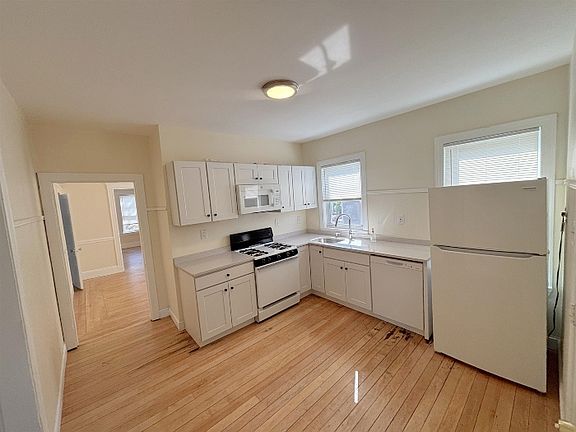 5th image of 65 Wareham St
