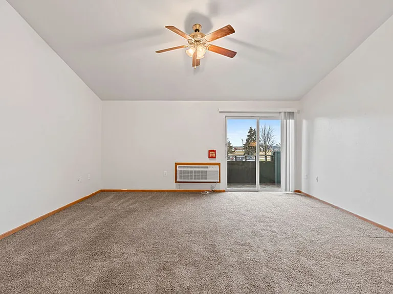 Chestnut Ridge Apartments — Photo 9