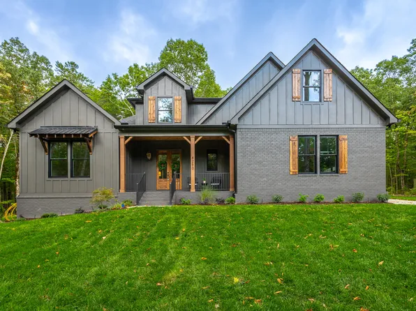 4250 Hidden River Ln #10, Signal Mountain, TN 37377