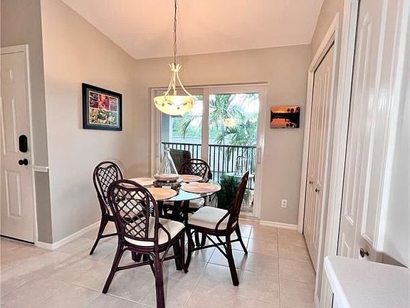 4th image of 8600 Naples Heritage Dr #5-525