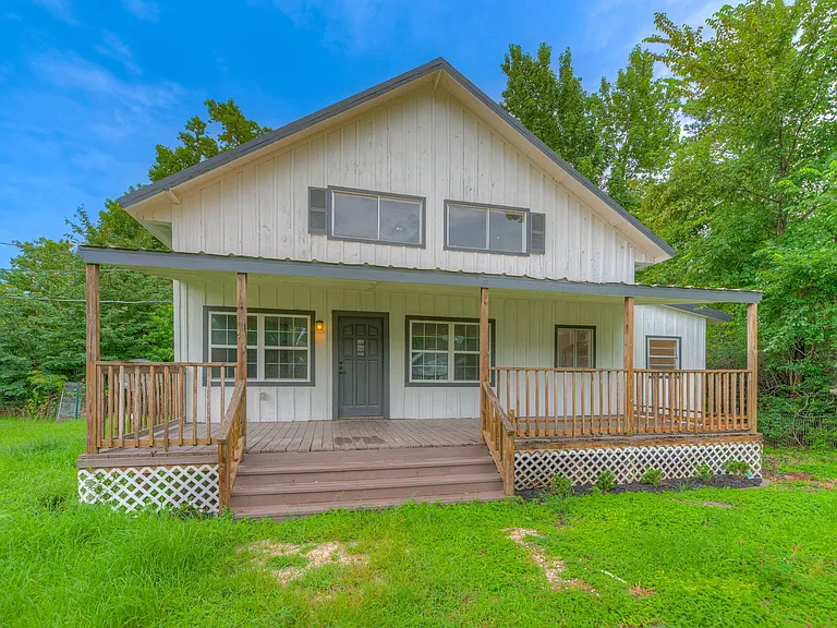 289 Hummingbird Estate Ln — Photo 1