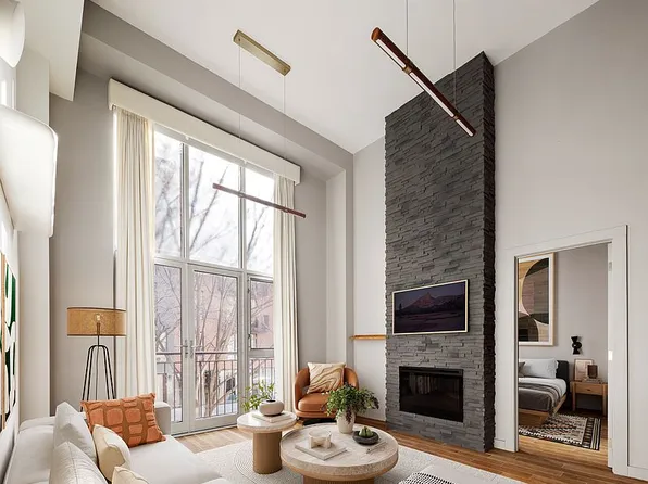 151 Manhattan Ave APT 2A, Brooklyn, NY 11206
