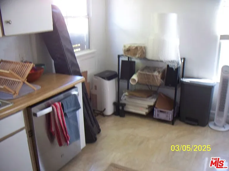 4354 Coolidge Ave — Photo 61
