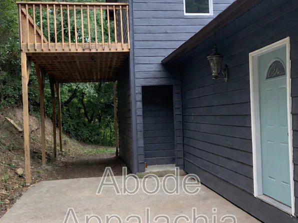 41 Mullins Hl Unit A, Pikeville, KY 41501