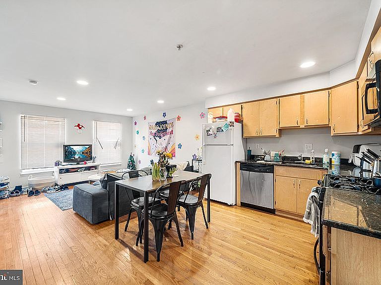 1st image of 1804 N 18th St #1A