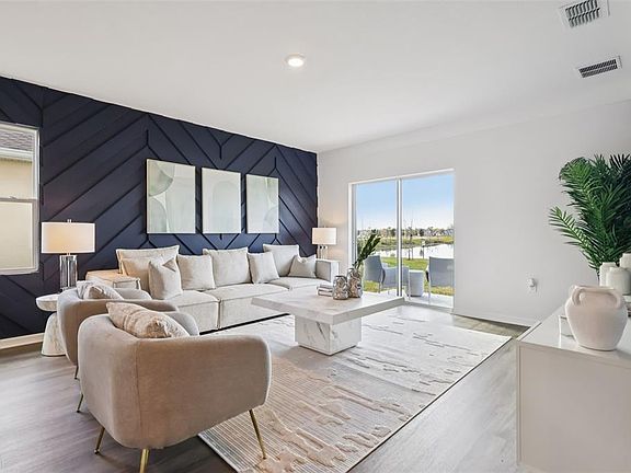 3rd image of 5743 Mountain Rd