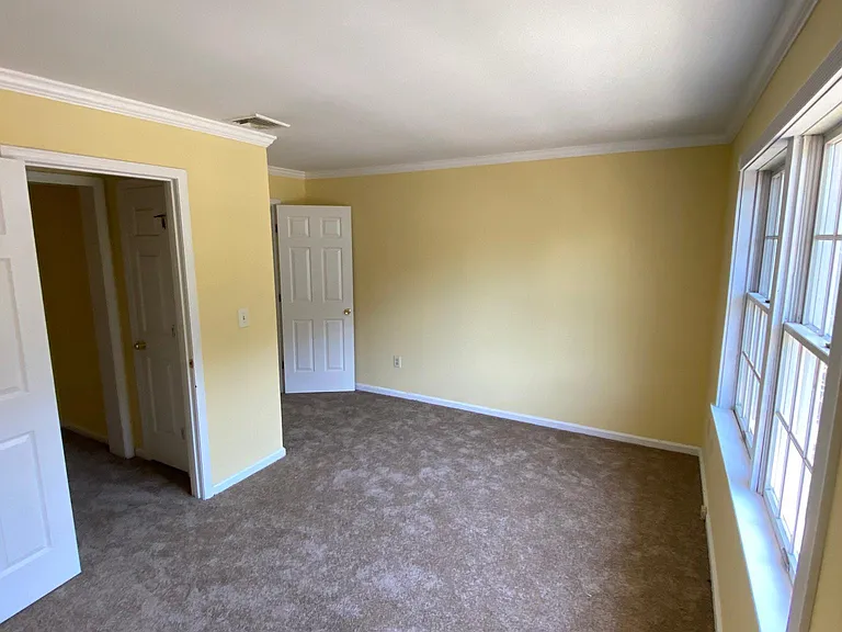 22 Chamberlain St — Photo 36