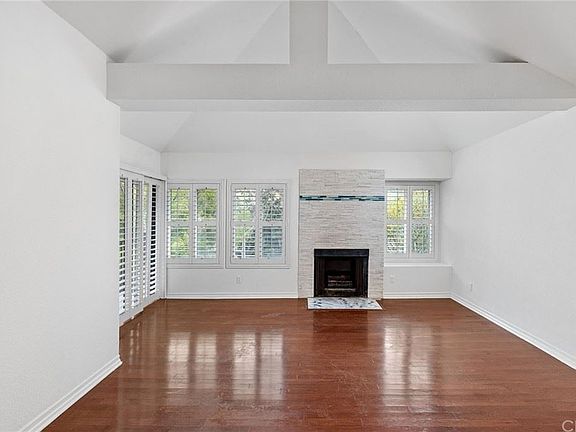 3rd image of 2559 Plaza Del Amo Unit 303