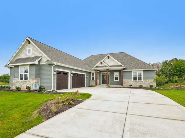 N51W18847 Quietwood DRIVE, Menomonee Falls, WI 53051