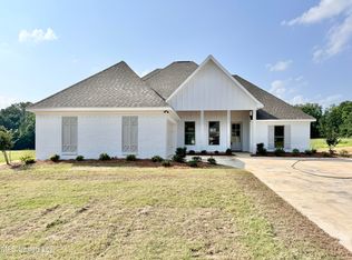 984 Mullican Rd, Florence, MS 39073