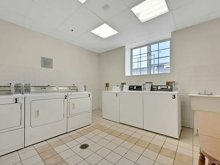 70 Lime Kiln Rd #2H — Photo 20