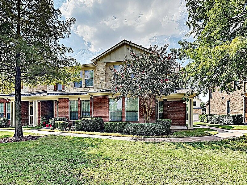 1st image of 2215 Glacier Park Ln