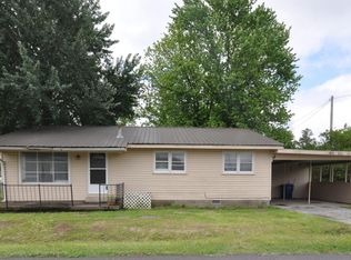 201 W 6th St, Benton, KY 42025