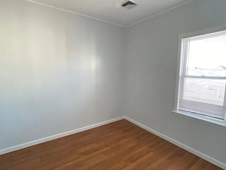 378 Montaup St #3 — Photo 18