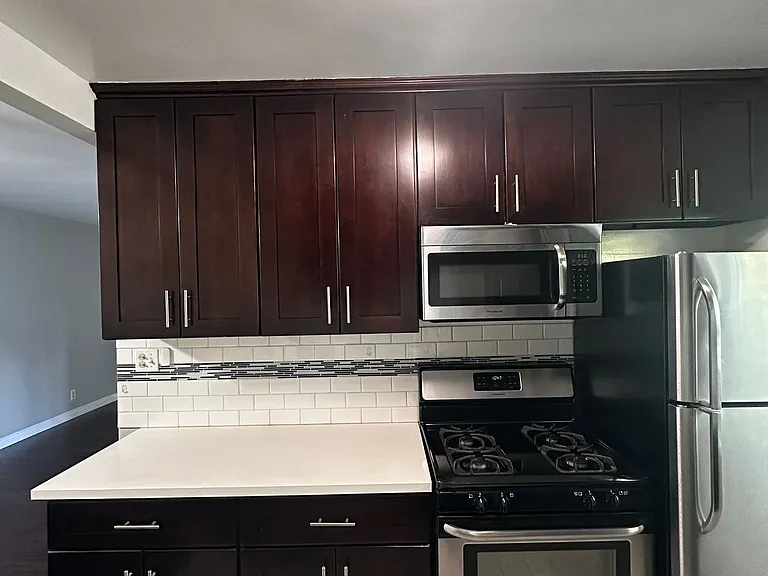7521 Norton Ave #6 — Photo 21