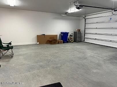 5th image of 620 Prescott Heights Dr