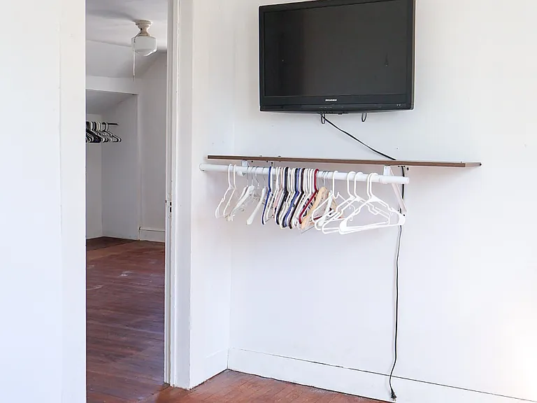 66 Forest Ct — Photo 18