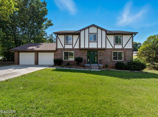 319 Kenmark Dr, Maryville, TN 37803