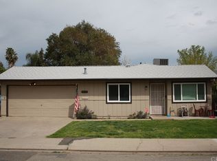 1413 Woodside Dr, Modesto, CA 95355