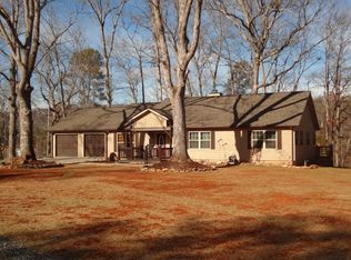 176 Cszonka Rd, Franklin, NC 28734