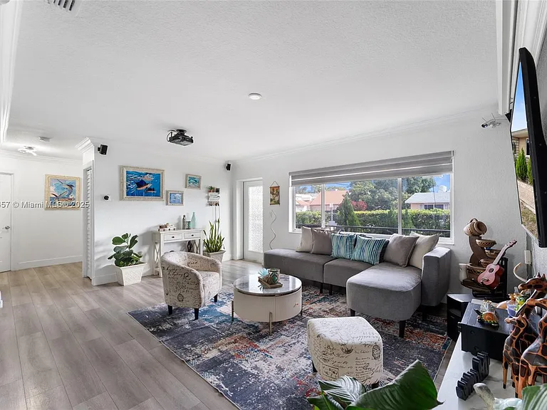 820 SW 17th Ave #1 — Photo 6