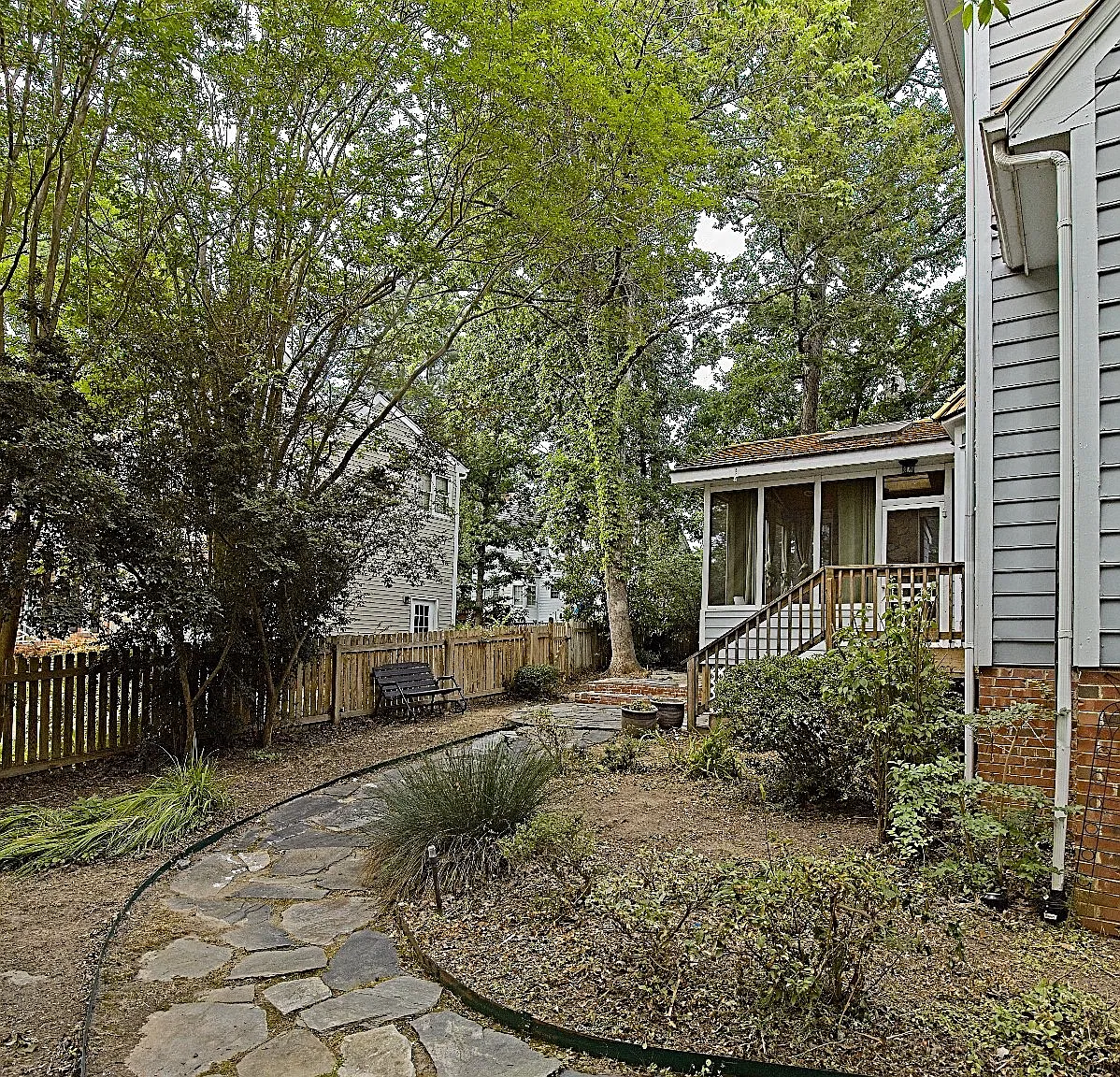 3 bed, 2.5 bath, 1881 sqft, $2,250 — Photo 3