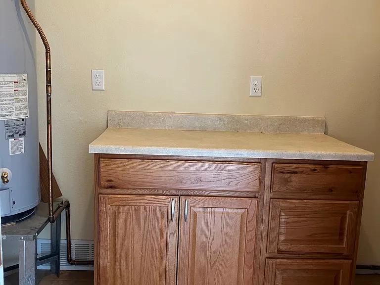 723 Adams St NE — Photo 35