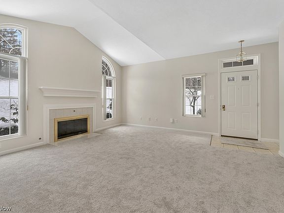 3rd image of 242 Wilcox Rd