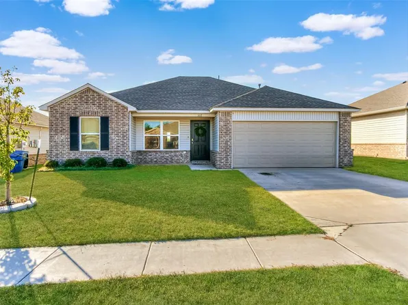 1112 Limestone Dr, Noble, OK 73068