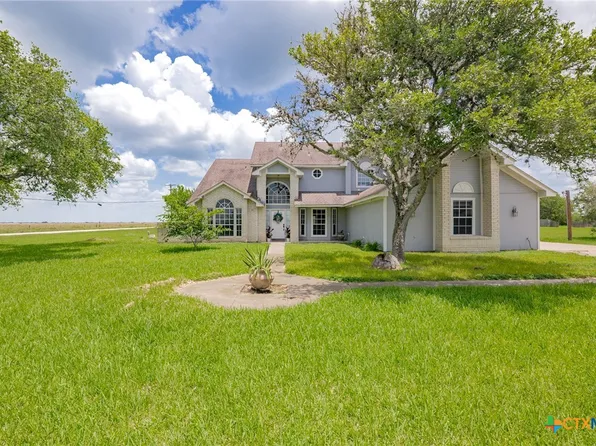 395 Cody Dr, Victoria, TX 77904