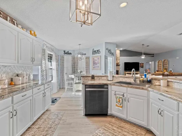 5434 Gardenbrook Blvd, Milton, FL 32570