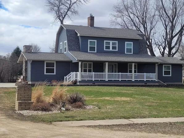 414 S Smith St, Clark, SD 57225
