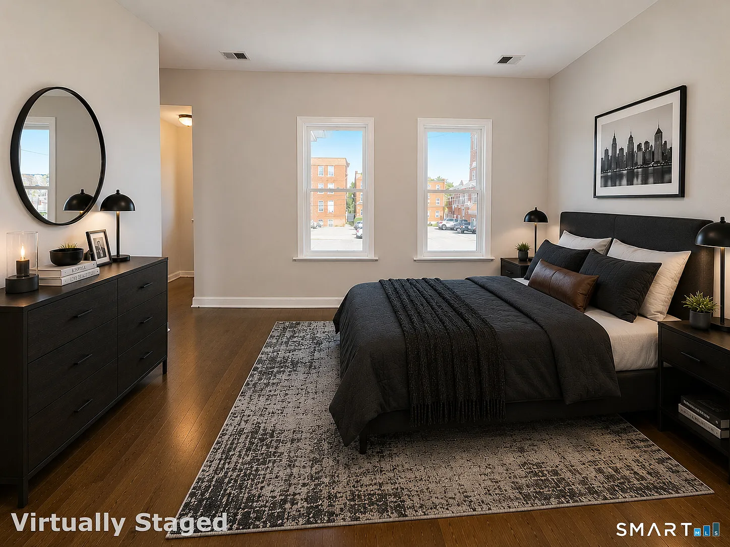 3 bed, 1.0 bath, 906 sqft, $2,075 — Photo 1
