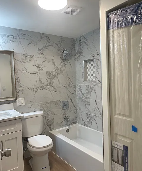 413 N East St — Photo 15