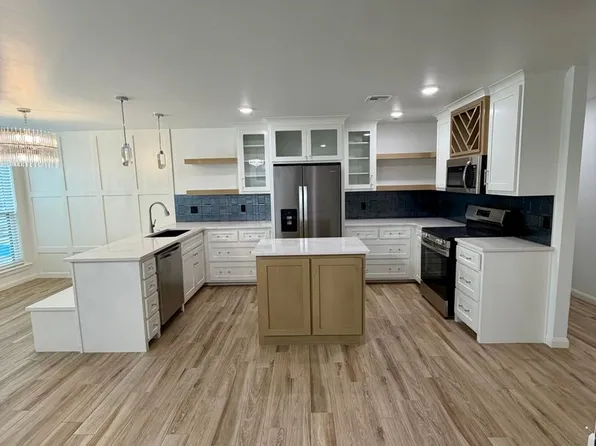 Redbud Two, 112 W 2nd St #A, Owasso, OK 74055