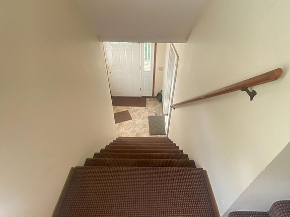 2nd image of 4-3116 Emerson Ave #4