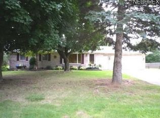 1296 Lake Center St NW, Uniontown, OH 44685
