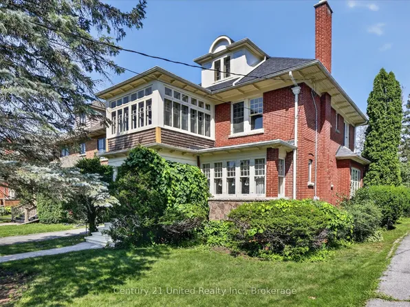 498 Weller St, Peterborough, ON K9H 2N6