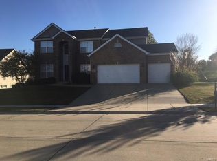 2312 Fourlakes Dr, Belleville, IL 62220